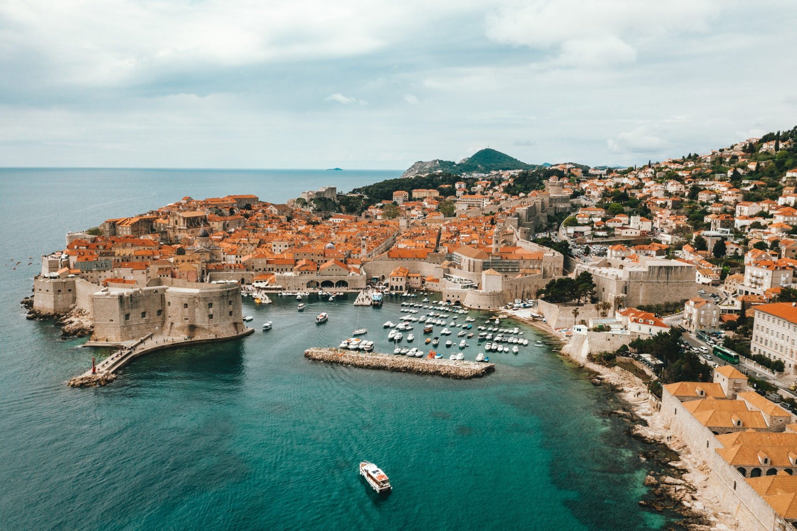 Discovering the Enchanting Beauty of Dubrovnik, Croatia