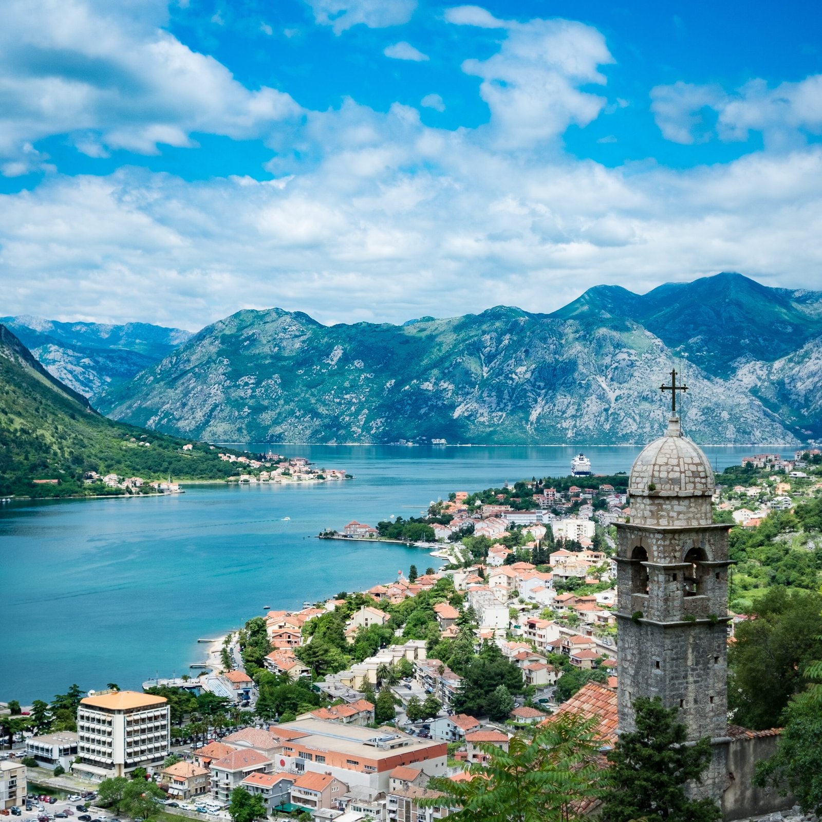 Exploring the Enchanting Beauty of Kotor, Montenegro