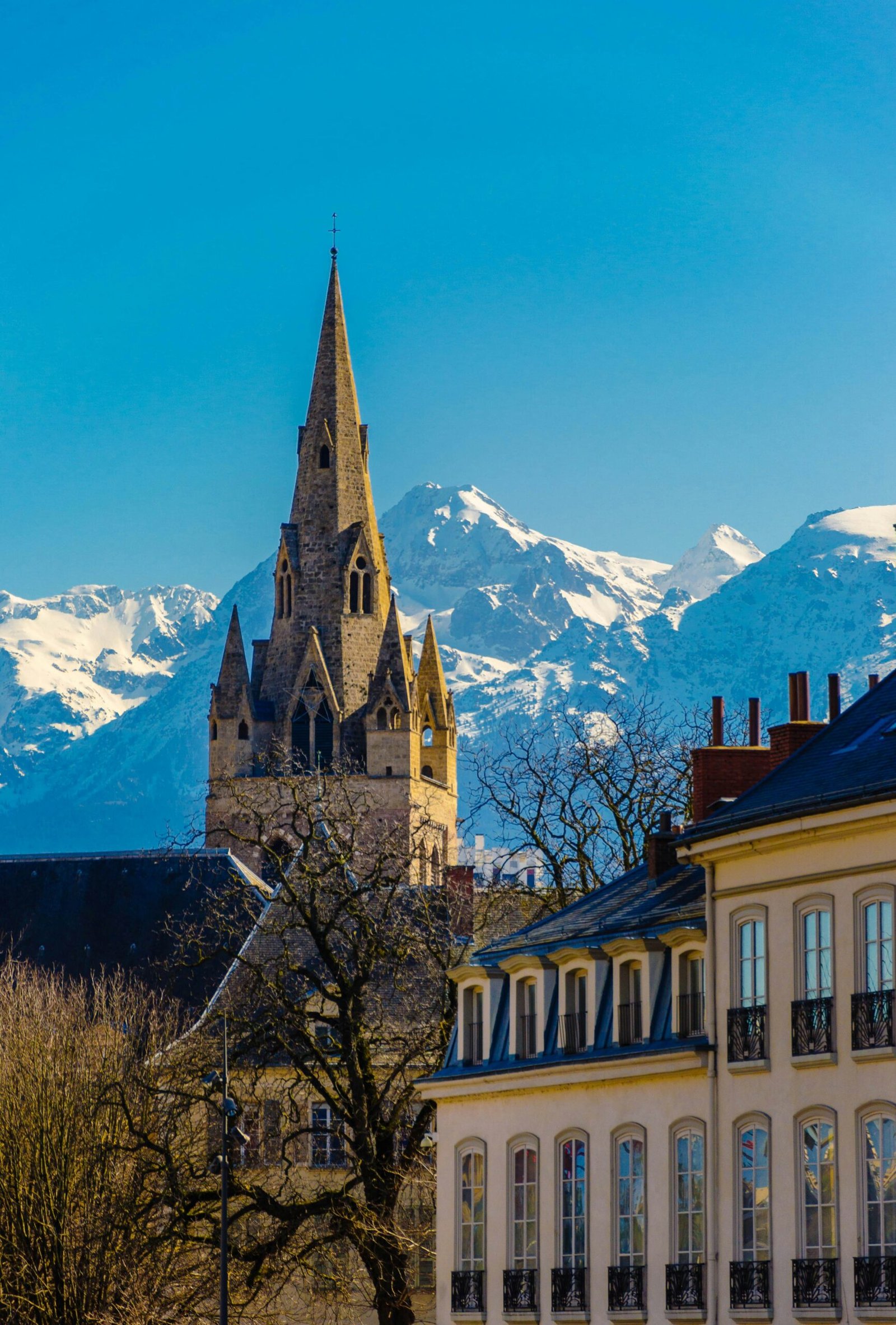 Exploring Grenoble, France: A Guide to the Top Attractions and Latest News