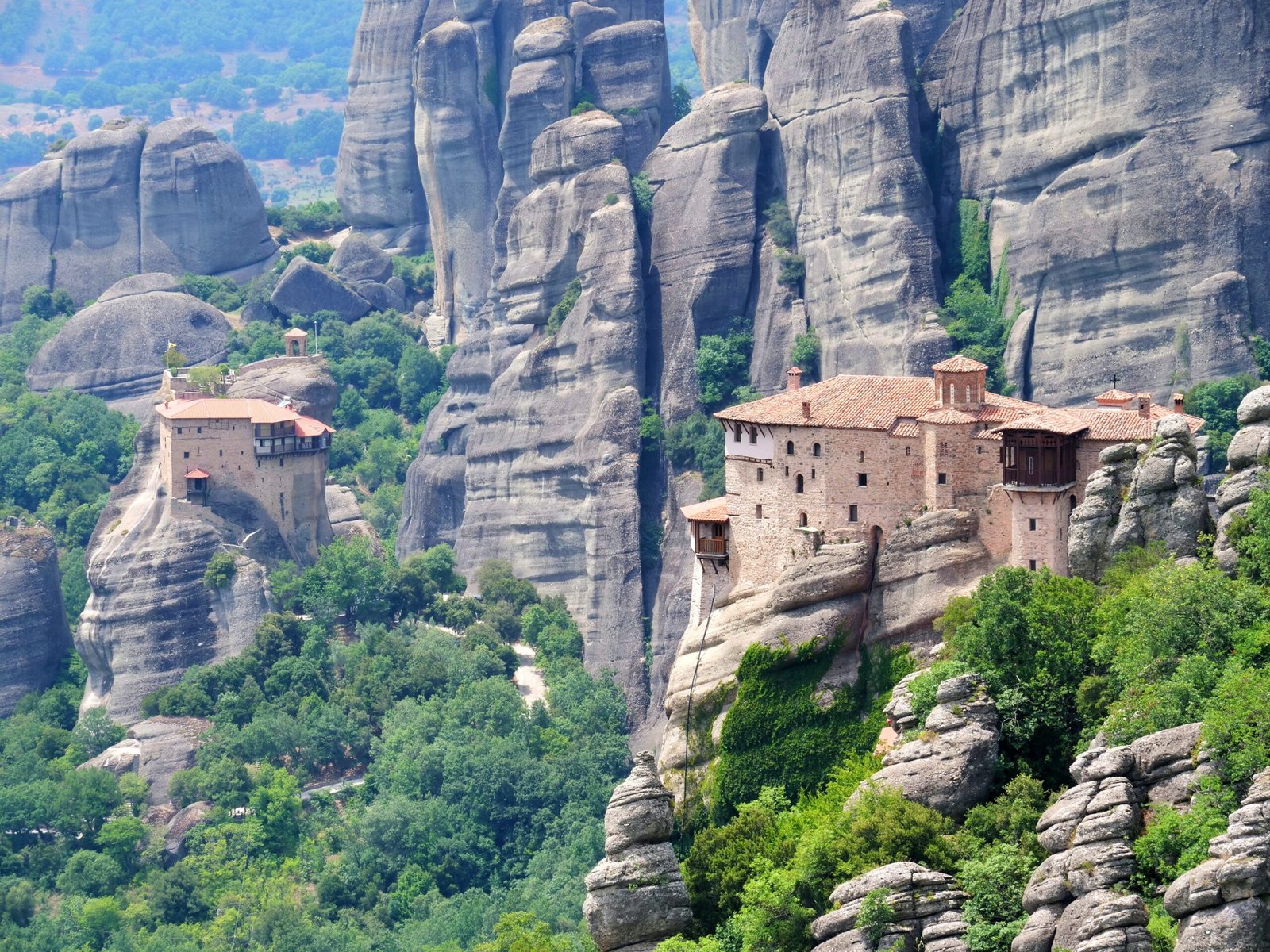 Exploring the Majestic Beauty of Meteora, Greece: A Guide to the Enchanting Monasteries and Natural Wonders