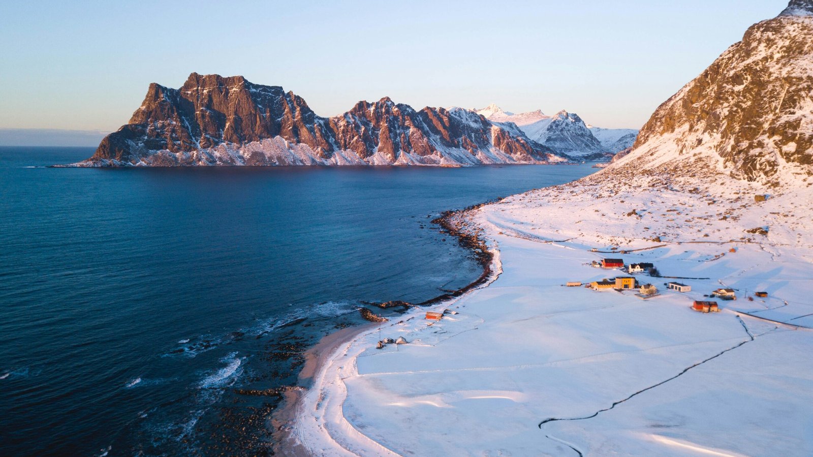 Exploring the Enchanting Lofoten Islands: A Guide to Norway’s Hidden Gem