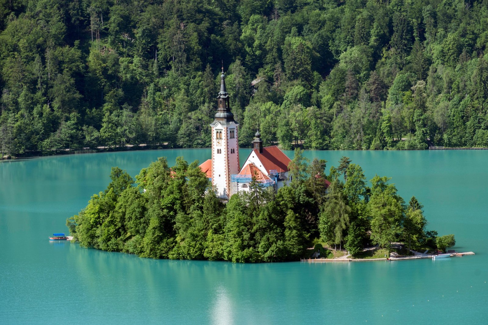 Exploring the Enchanting Beauty of Lake Bled, Slovenia